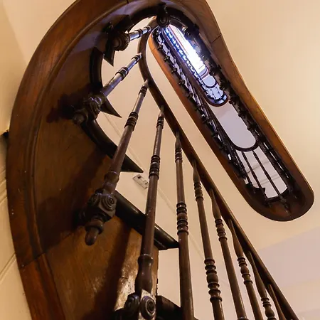 2 Pieces D'architecte Face Aux Thermes Apartament *